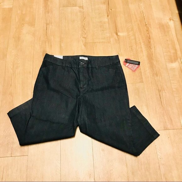 St John's Bay Secretly Slender Capri Classic Fit NWT - Picture 4 of 15